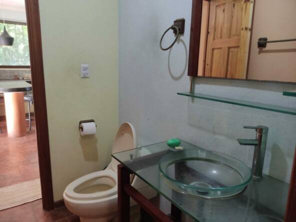 pavones-titled-home-for-sale