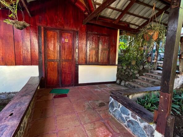 8-room-ecolodge-on-10-hectares-with-jungle-and-volcano-views