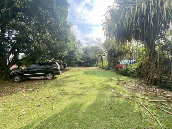 8-room-ecolodge-on-10-hectares-with-jungle-and-volcano-views