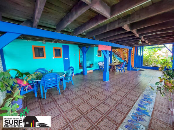 beachfront-lodge-for-sale-in-bocas-dell-toro