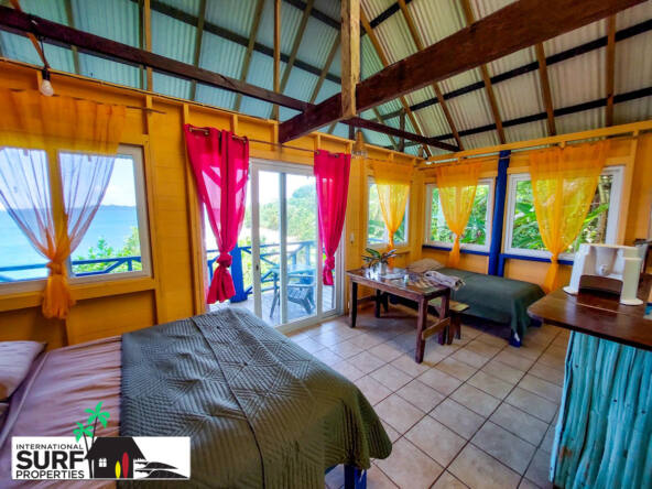 beachfront-lodge-for-sale-in-bocas-dell-toro