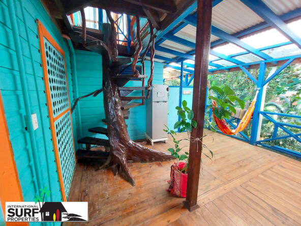 beachfront-lodge-for-sale-in-bocas-dell-toro