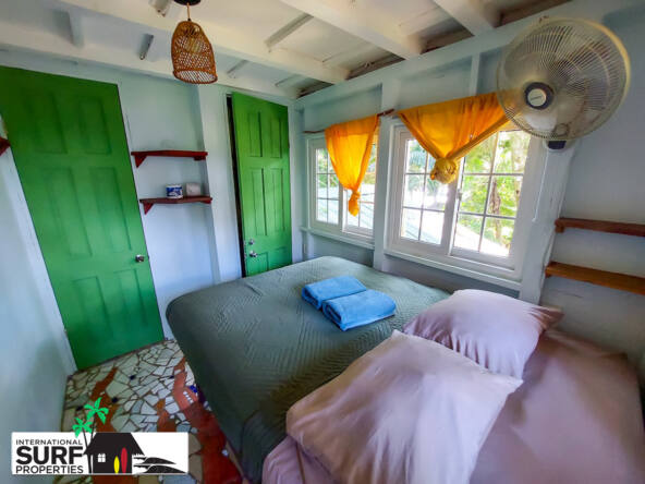 beachfront-lodge-for-sale-in-bocas-dell-toro