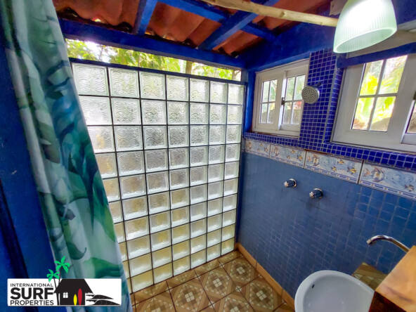 beachfront-lodge-for-sale-in-bocas-dell-toro