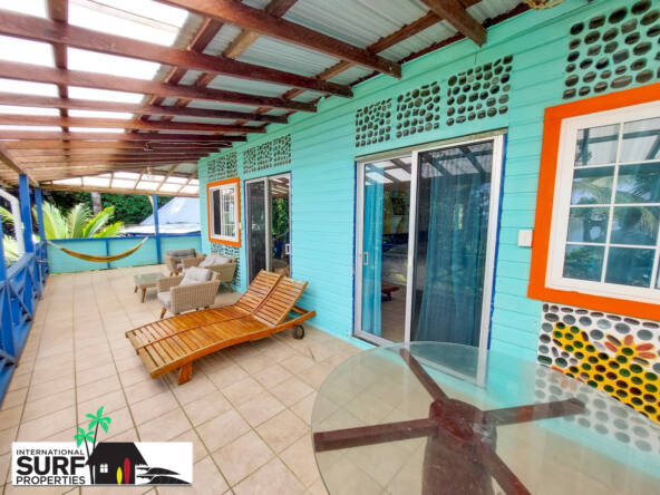 beachfront-lodge-for-sale-in-bocas-dell-toro