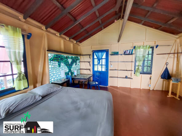 beachfront-lodge-for-sale-in-bocas-dell-toro