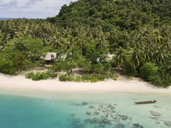 boutique-beach-bungalows-mentawai
