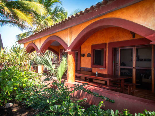 casa-sirena-la-saladita-mexico