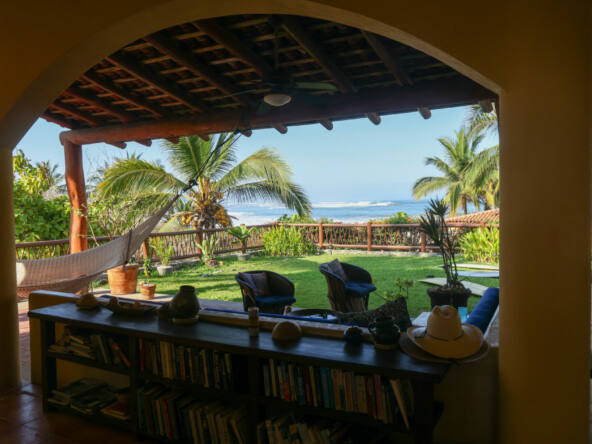 casa-sirena-saladita-beach