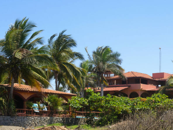 casa-sirena-saladita-beach