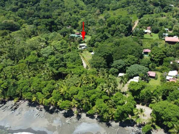 house-for-sale-just-a-few-steps-from-the-beach-in-pavones-costa-rica