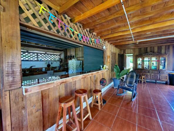 house-for-sale-just-a-few-steps-from-the-beach-in-pavones-costa-rica
