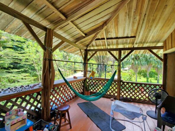 house-for-sale-just-a-few-steps-from-the-beach-in-pavones-costa-rica
