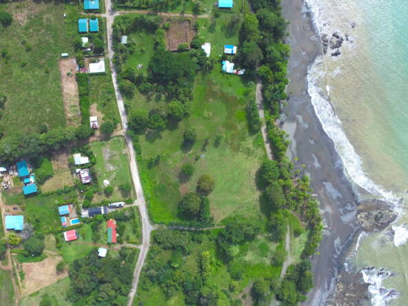 pavones-beachfront-property