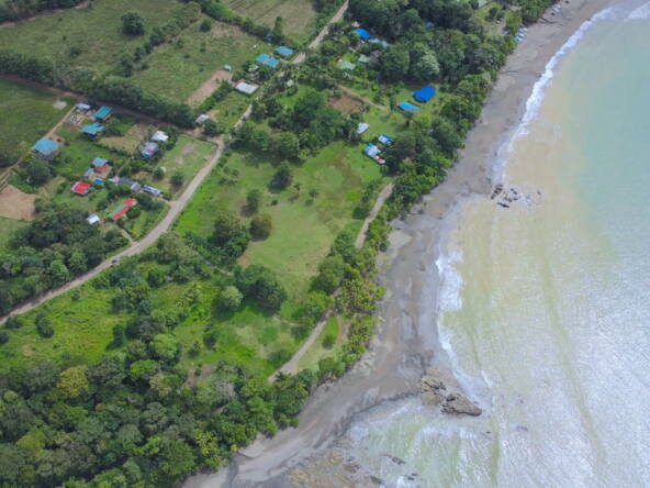 pavones-beachfront-property