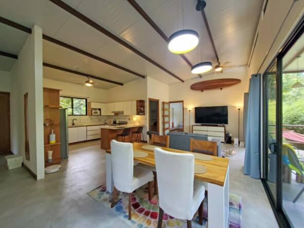tropicana-surf-retreat-with-ocean-views-