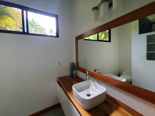 tropicana-surf-retreat-with-ocean-views-