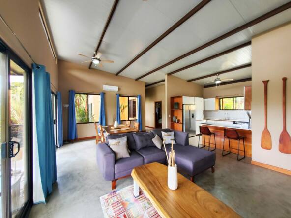 tropicana-surf-retreat-with-ocean-views-