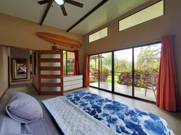 tropicana-surf-retreat-with-ocean-views-