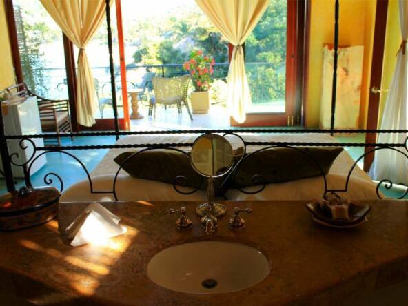 mi-primer-beso-sayulita-amor-boutique-hotel