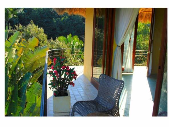mi-primer-beso-sayulita-amor-boutique-hotel