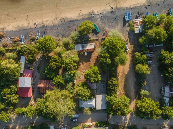 beachfront-lot-in-playa-el-astillero