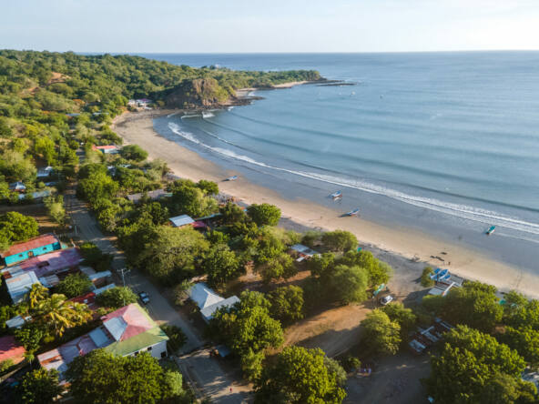 beachfront-lot-in-playa-el-astillero