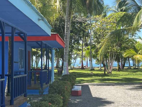 house-with-three-income-producing-cabinas-on-the-beach
