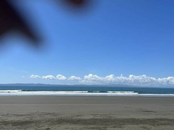 house-with-three-income-producing-cabinas-on-the-beach