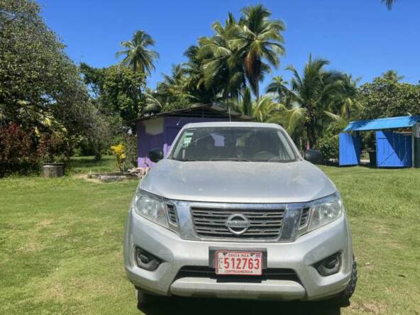 house-with-three-income-producing-cabinas-on-the-beach