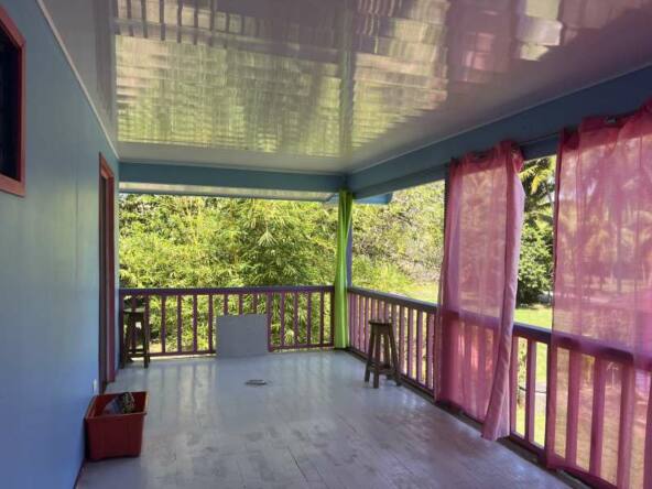 house-with-three-income-producing-cabinas-on-the-beach
