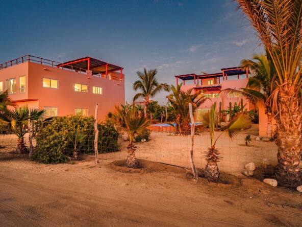 villa-los-vaqueros-on-cerritos-beach