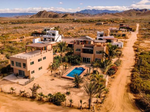 villa-los-vaqueros-on-cerritos-beach