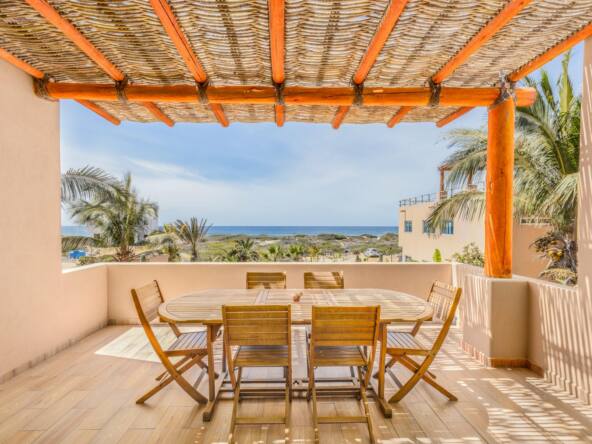 villa-los-vaqueros-on-cerritos-beach