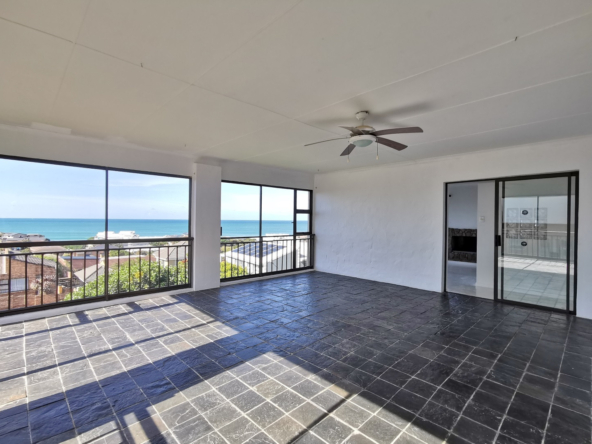 5-bedroom-oceanview-at-jeffreys-bay