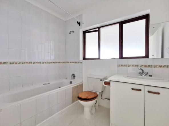 5-bedroom-oceanview-at-jeffreys-bay