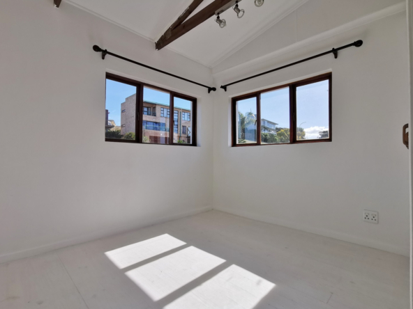 5-bedroom-oceanview-at-jeffreys-bay