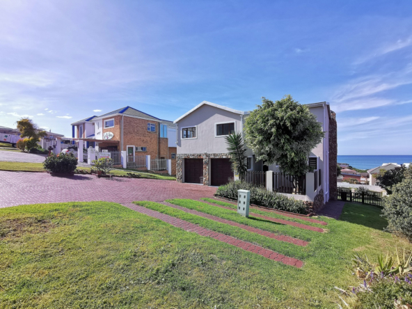 5-bedroom-oceanview-at-jeffreys-bay