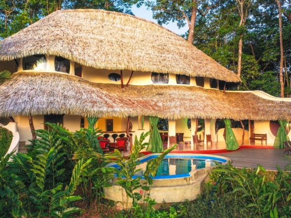 luxurious-eco-resort-dominical