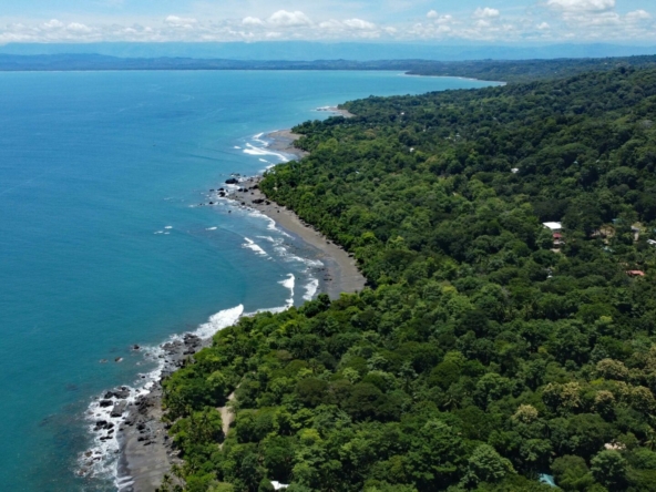 pavones-titled-lot-close-to-the-beach