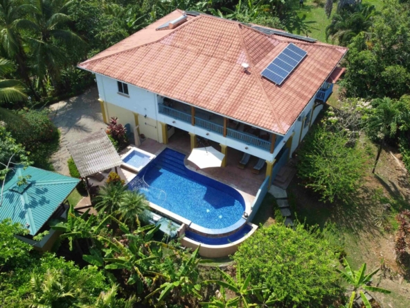 pilon-villa-with-3-rentals-and-river