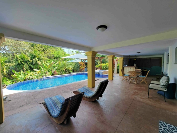 pilon-villa-with-3-rentals-and-river