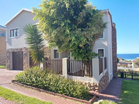 wavecrest-family-home-jeffreys-bay-1