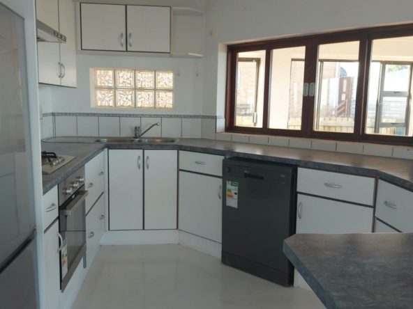 wavecrest-family-home-jeffreys-bay-1