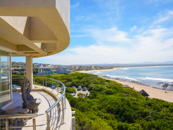 7-bedroom-surf-view-above-jeffreys-bay