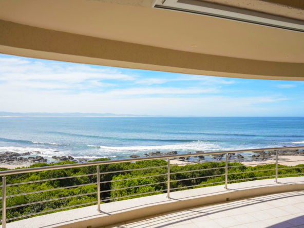 7-bedroom-surf-view-above-jeffreys-bay