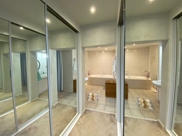 7-bedroom-surf-view-above-jeffreys-bay