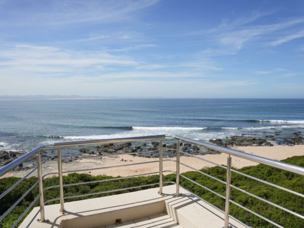 7-bedroom-surf-view-above-jeffreys-bay