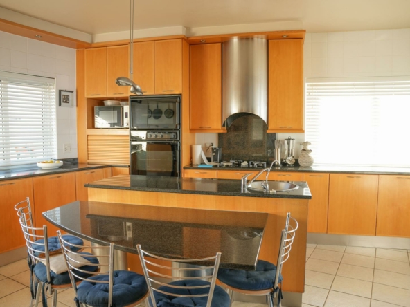 7-bedroom-surf-view-above-jeffreys-bay