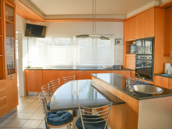 7-bedroom-surf-view-above-jeffreys-bay